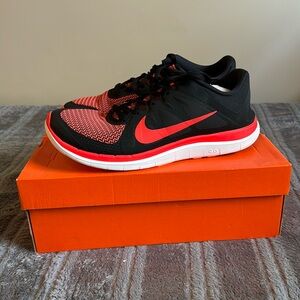 Nike Free 4.0 v4 - black/bright crimson - size 10.5
